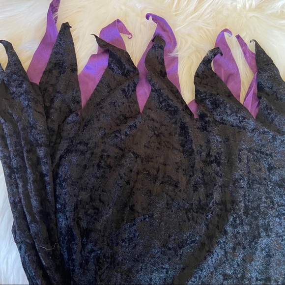 Witch Dress and Hat Halloween costume - Picture 7 of 11